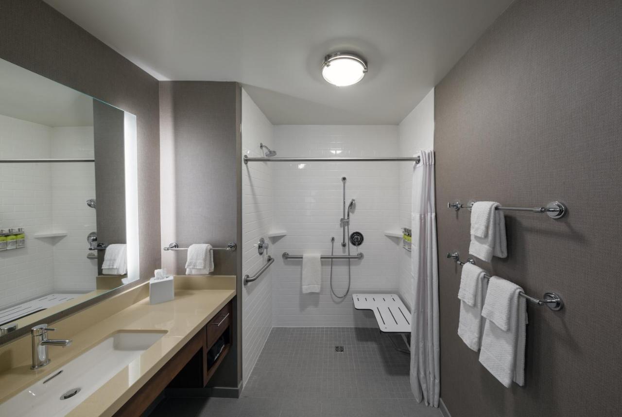 Staybridge Suites - Phoenix - Biltmore Area By Ihg Bagian luar foto
