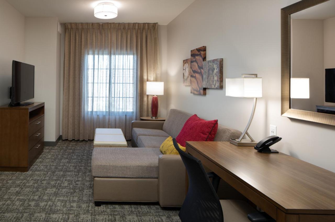 Staybridge Suites - Phoenix - Biltmore Area By Ihg Bagian luar foto
