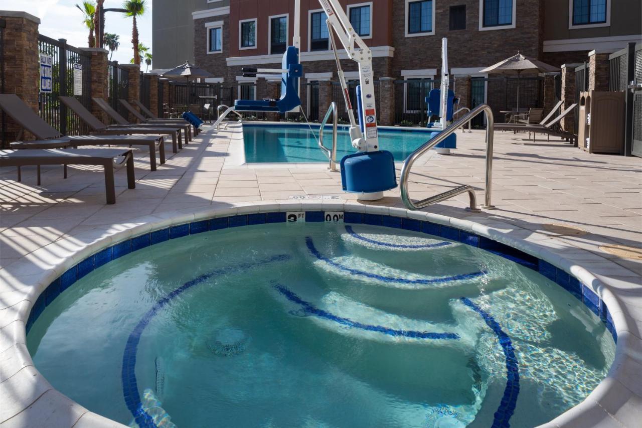 Staybridge Suites - Phoenix - Biltmore Area By Ihg Bagian luar foto