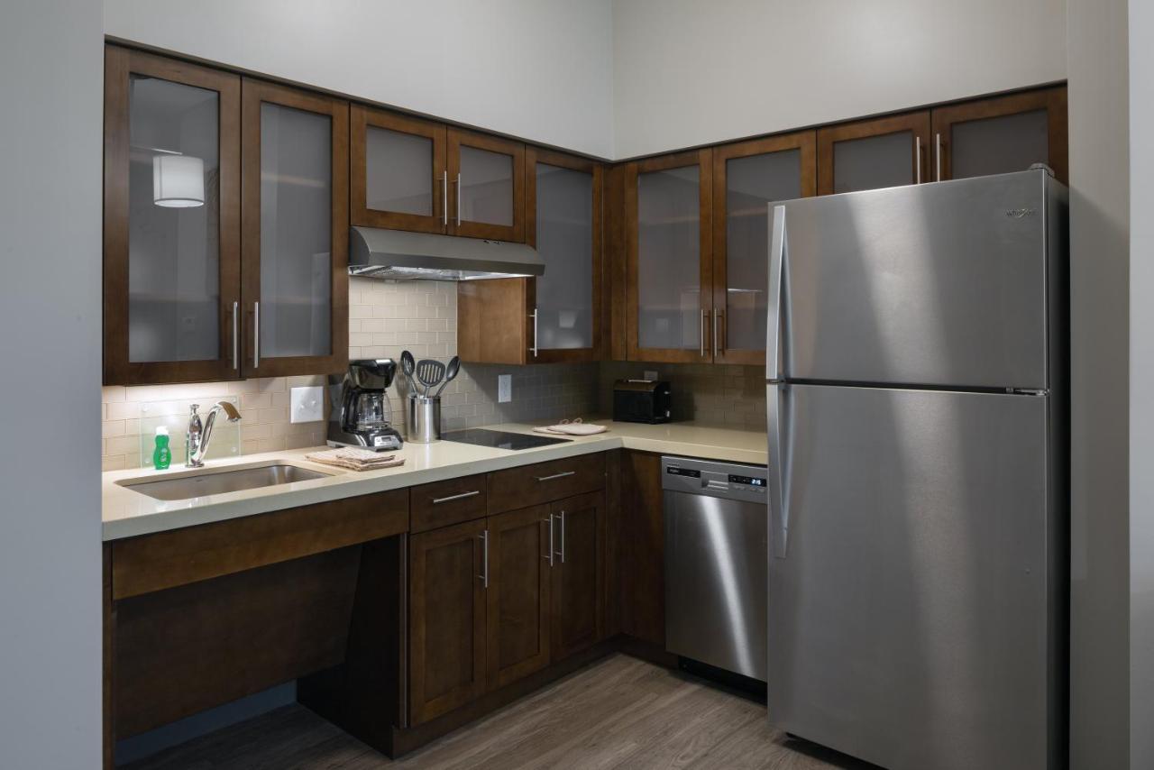 Staybridge Suites - Phoenix - Biltmore Area By Ihg Bagian luar foto